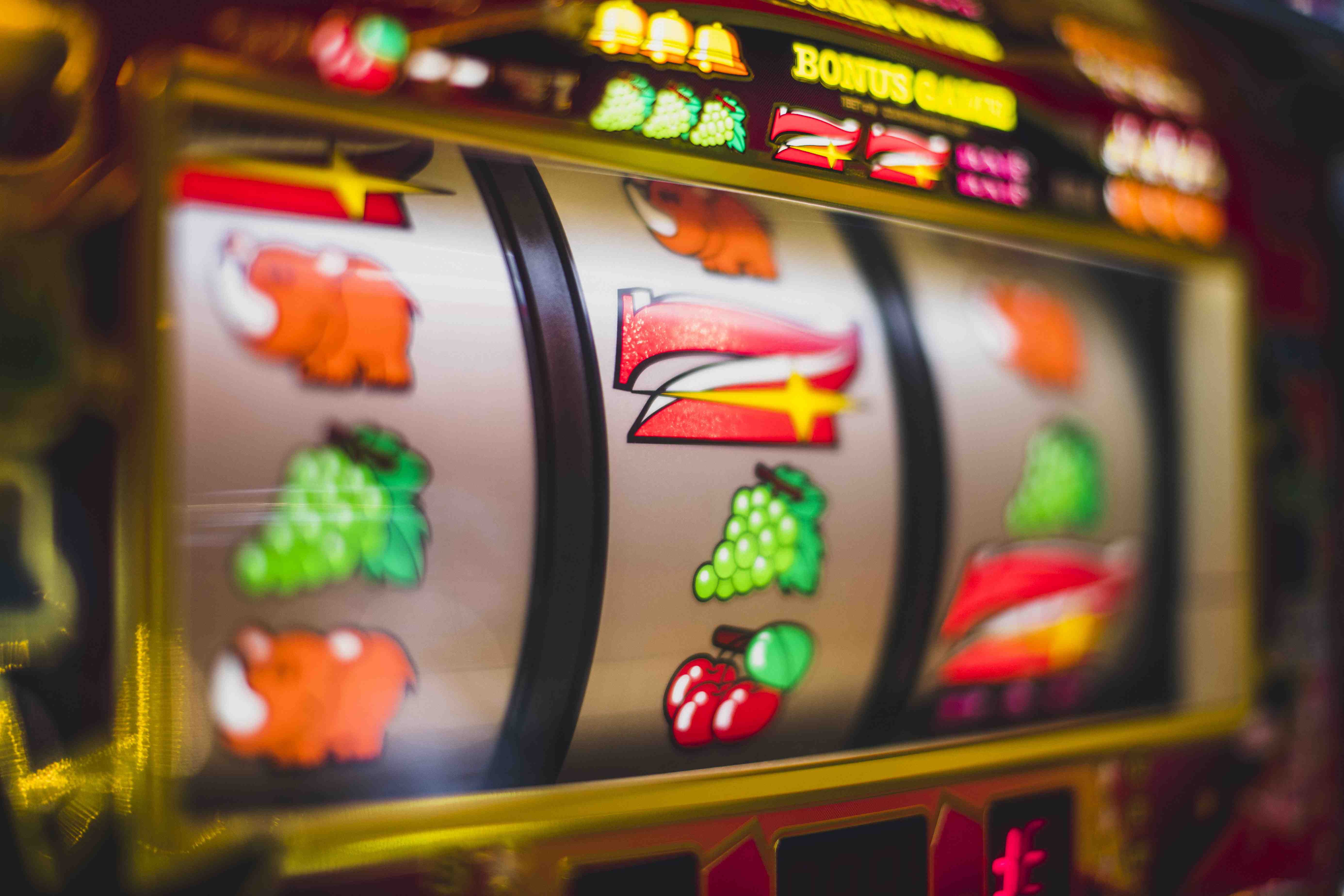 hyph casino game win screen showing payout amount in Philippine pesos
